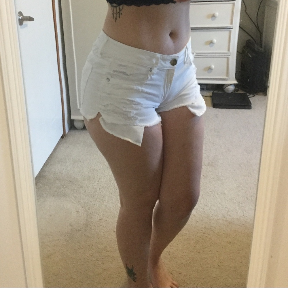 Distressed white shorts from American Eagle!